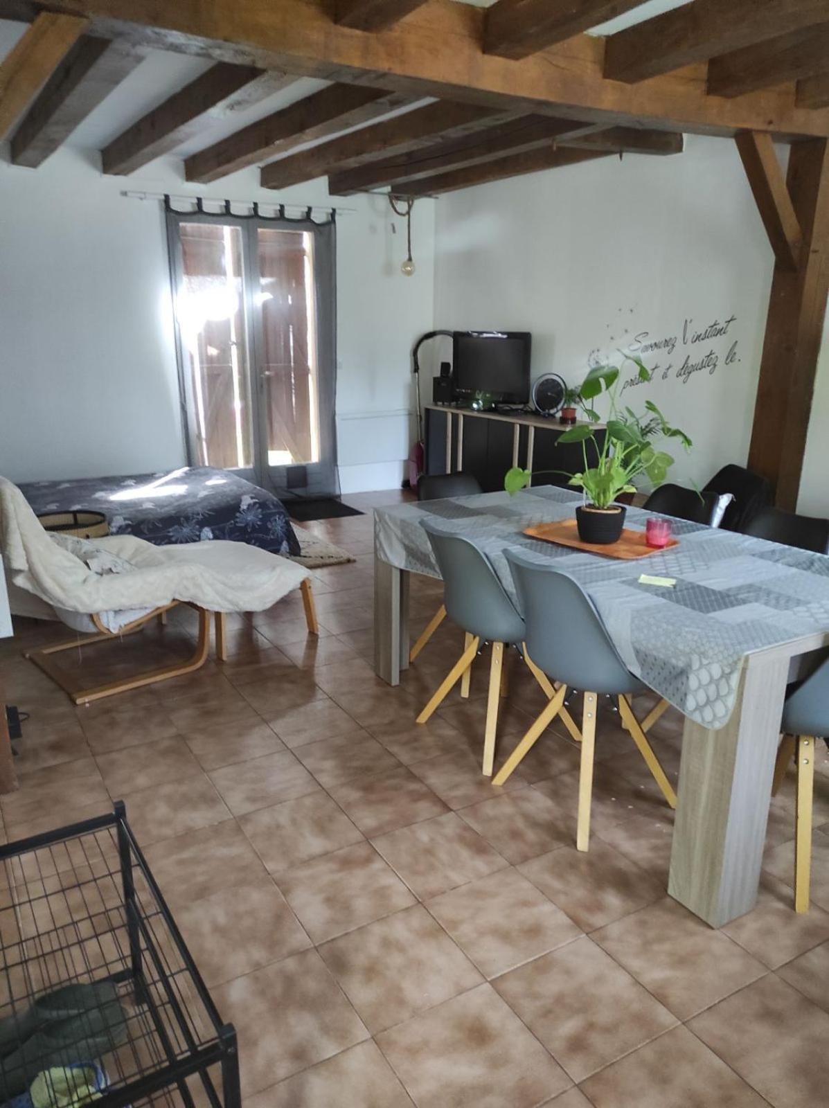 Maison De Campagne Au Calme Chuelles エクステリア 写真